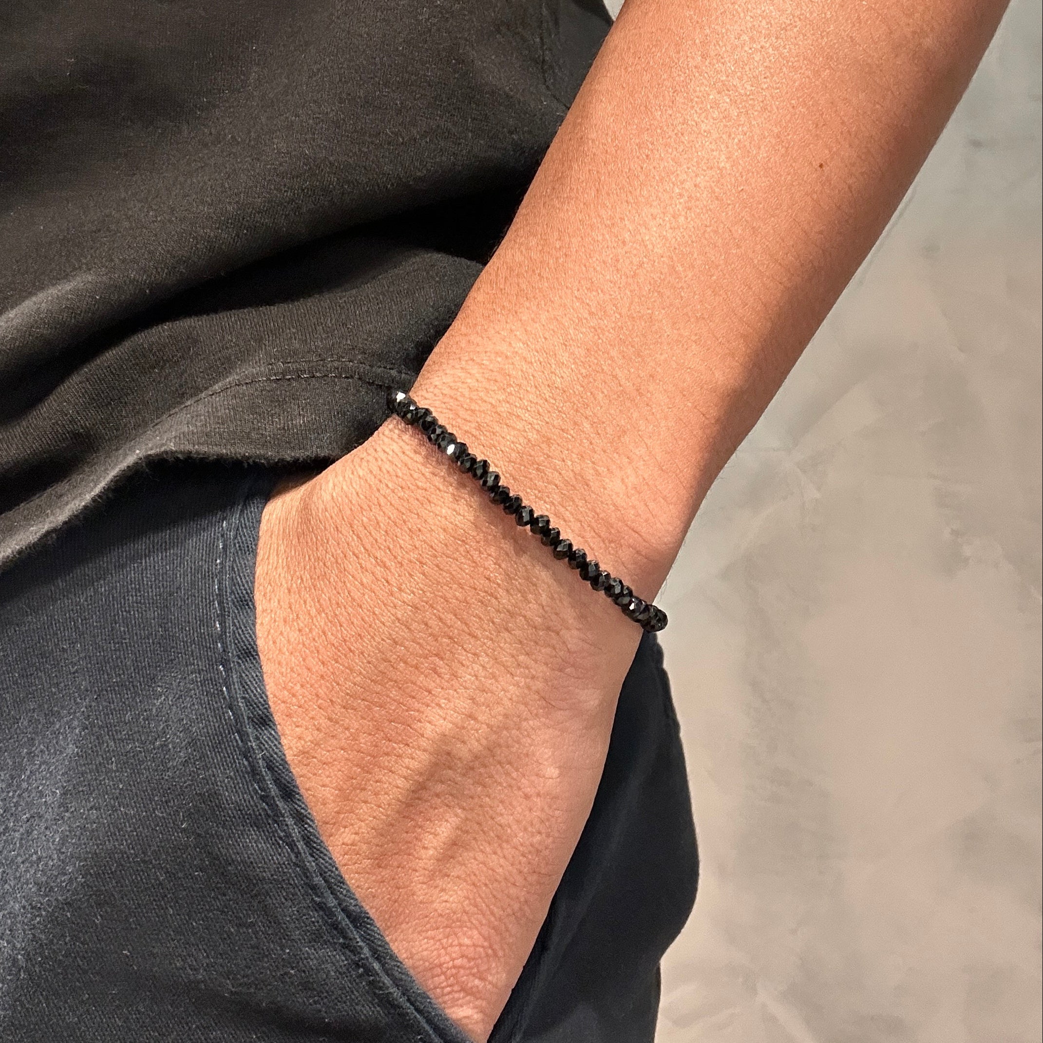 Pulseira Espinélios Negros Facetada com Fecho Prata 925