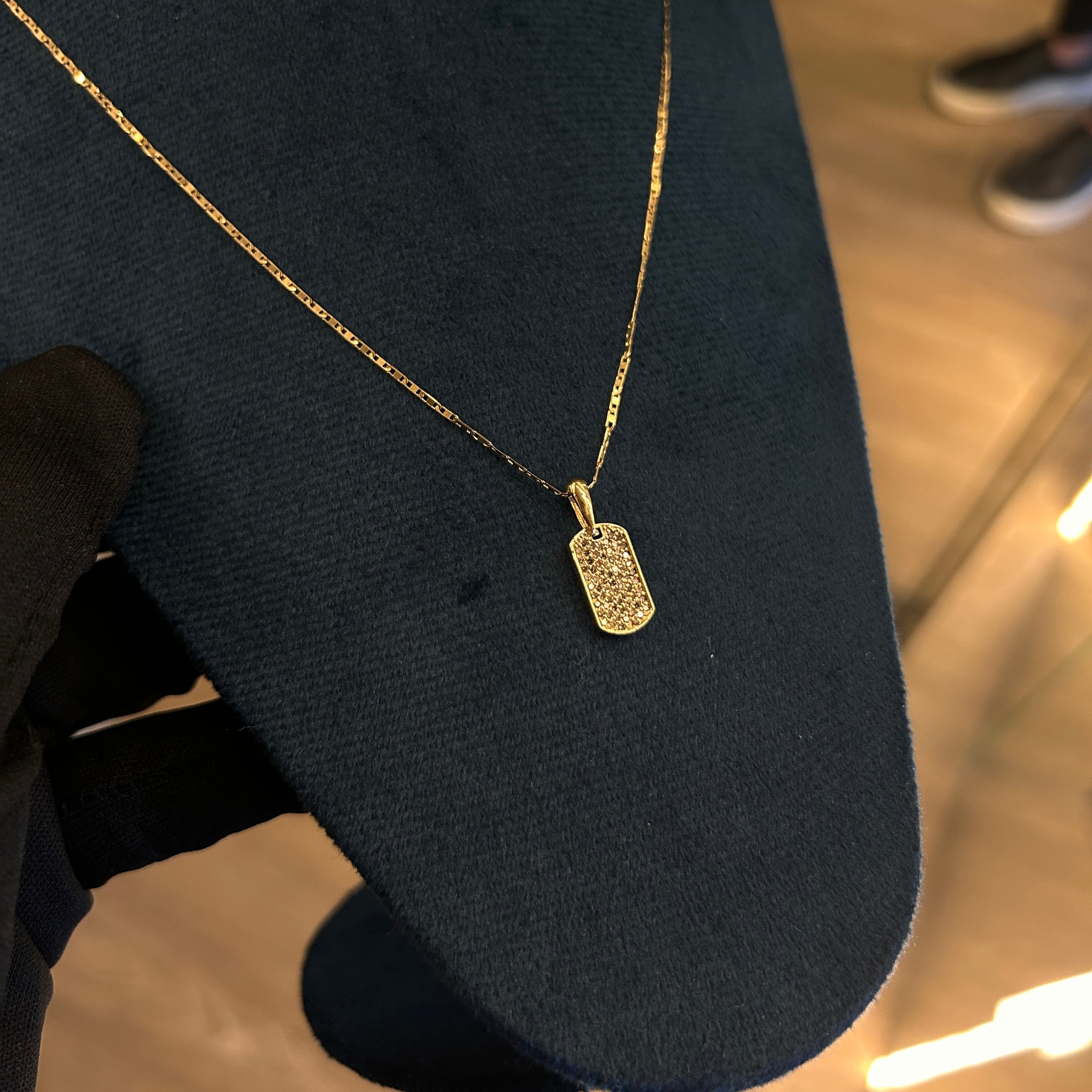 Pingente Tag do Exército Ouro 18k Cravejado com Diamante Conhaque