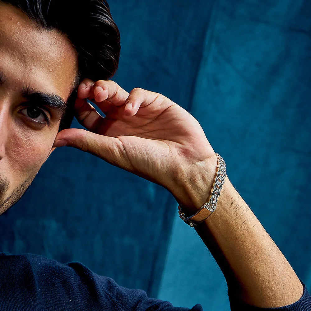 Pulseira Cubana em Prata Cravejada com Espinélios Negros