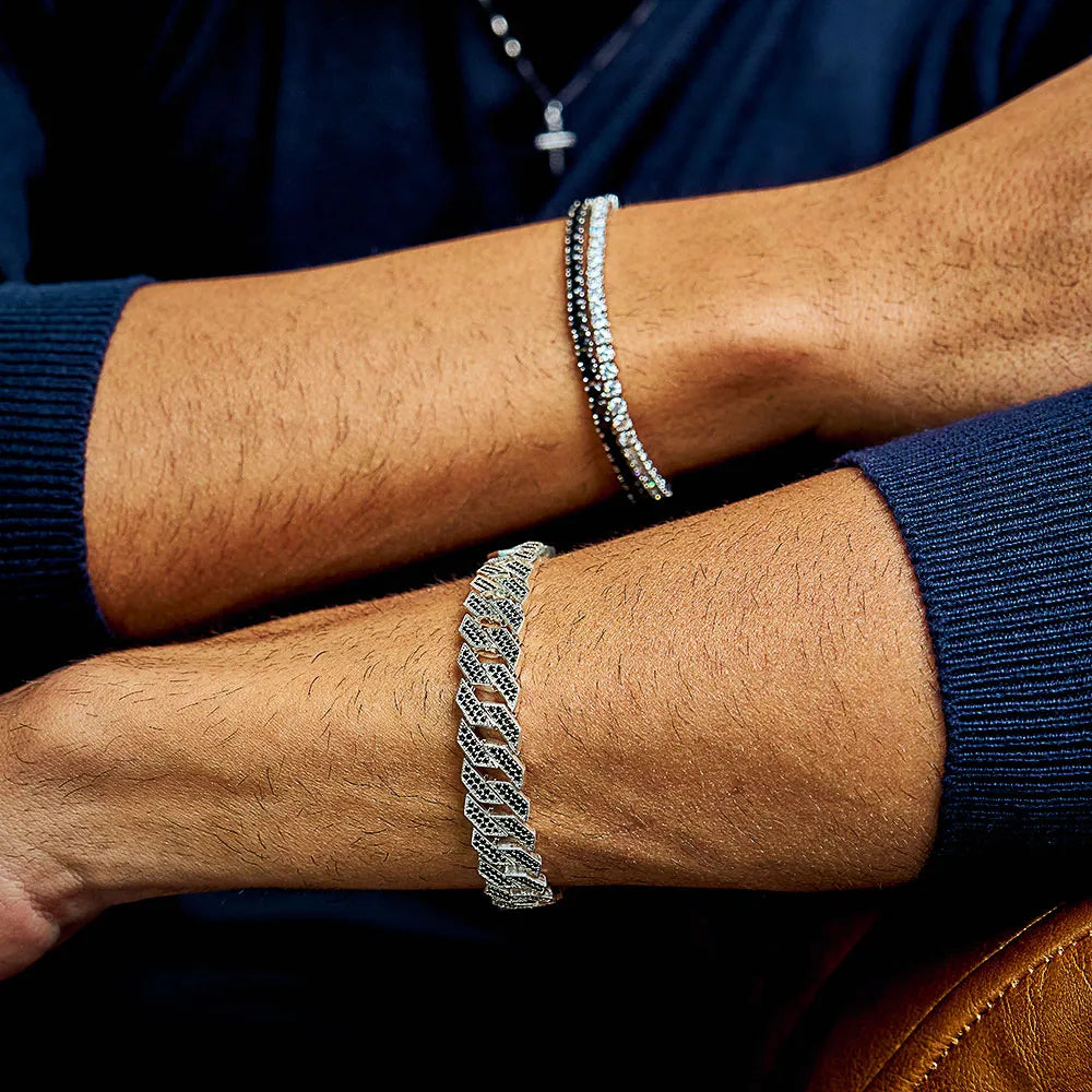 Pulseira Cubana em Prata Cravejada com Espinélios Negros