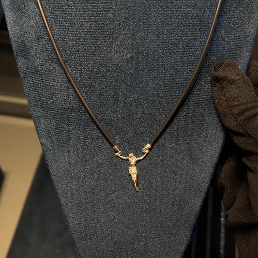 Colar Cristo em Couro