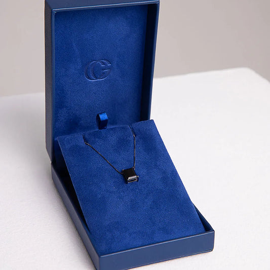 Colar Solitário Espinélio Negro 10x8